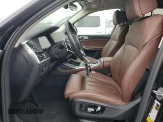 2021 BMW X7 xDrive40i z VIN 5UXCW2C05M9G92861, wystawiony jako Copart lot #56915745 z przebiegiem 65 196 mil mil oraz Szkoda całkowita • Salvage title. Historia ofert i sprzedaży dostępna na DreamBid. Obrazek 7.