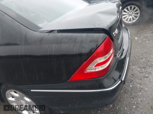 2005 Mercedes-Benz C 240 z VIN WDBRF81J25F610335, wystawiony jako IAAI lot #41537990 z przebiegiem 207 104 mil mil oraz . Historia ofert i sprzedaży dostępna na DreamBid. Obrazek 12.