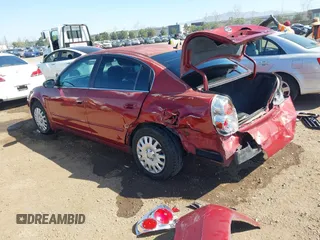 2005 Nissan Altima 2.5 S with VIN 1N4AL11D75N405954, listed as a IAAI auction lot 41643379 with 228,084 mi miles. Bid and sale history available at carsss.com. Image 3.