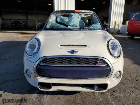 2016 MINI Cooper Hardtop 4 Door S with VIN WMWXU3C53G2B63123, listed as a Copart auction lot 76892904 with 0 mi miles and Salvage Title. Bid and sale history available at carsss.com. Image 5.