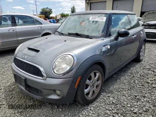 2008 MINI Hardtop S z VIN WMWMF73548TV39180, wystawiony jako Copart lot #58972245 z przebiegiem 123 907 mil mil oraz Czysty tytuł • Clean title. Historia ofert i sprzedaży dostępna na DreamBid. Obrazek 1.