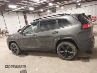 2018 Jeep Cherokee Latitude Tech Connect with VIN 1C4PJMCB4JD543507, listed as a IAAI auction lot 42001651 with 110,973 mi miles. Bid and sale history available at carsss.com. Image 14.