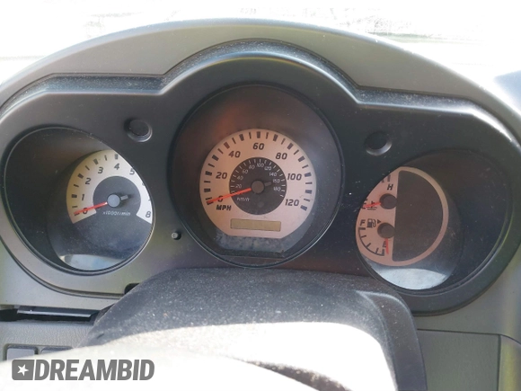 2004 Nissan Frontier XE z VIN 1N6ED27T84C446582, wystawiony jako IAAI lot #41428931 z przebiegiem Nie podano mil oraz . Historia ofert i sprzedaży dostępna na DreamBid. Obrazek 7.