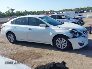 2014 Nissan Altima S with VIN 1N4AL3AP9EC187369, listed as a IAAI auction lot 42101760 with 173,899 mi miles and . Bid and sale history available at DreamBid. Image 13.
