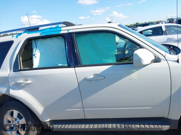 2011 Ford Escape Limited с VIN 1FMCU0EG8BKB72433, выставлен на аукционе IAAI как лот 42225233 с пробегом 177 319 миль миль и . История ставок и продаж доступна на DreamBid. Изображение 14.