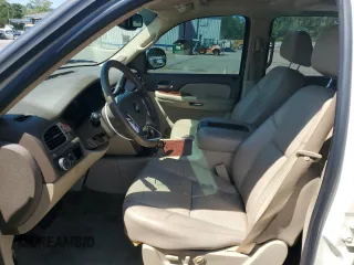 2009 Chevrolet Tahoe LTZ с VIN 1GNFC33009R171376, выставлен на аукционе Copart как лот 52502895 с пробегом 240 712 миль миль и Списание • Salvage title. История ставок и продаж доступна на DreamBid. Изображение 7.