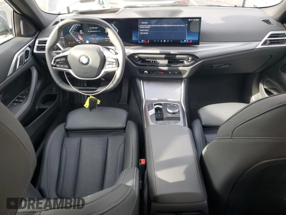 2025 BMW 4 Series 430i xDrive with VIN WBA53DB00SCS31111, listed as a Copart auction lot 84764484 with 4,724 mi miles and Clean Title. Bid and sale history available at DreamBid. Image 8.
