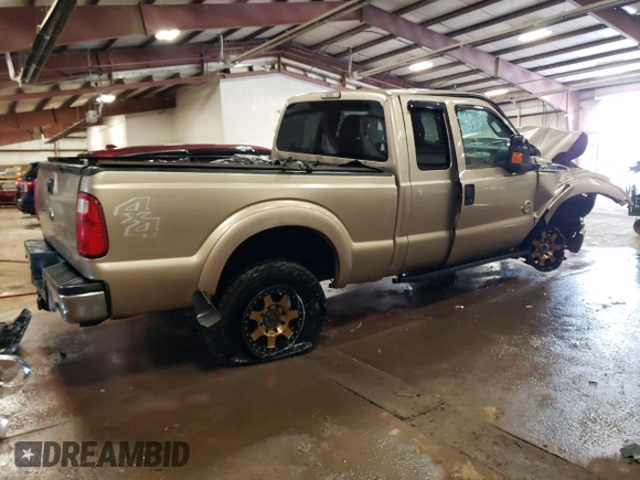 2011 Ford F-250 XL with VIN 1FT7X2BT0BEA28478, listed as a Copart auction lot 43524915 with 264,717 mi miles and Clean Title. Bid and sale history available at DreamBid. Image 3.