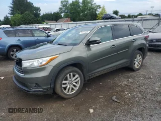 2016 Toyota Highlander LE with VIN 5TDBKRFH9GS285356, listed as a Copart auction lot 62771695 with 159,356 mi miles and Salvage title. Bid and sale history available at DreamBid. Image 1.