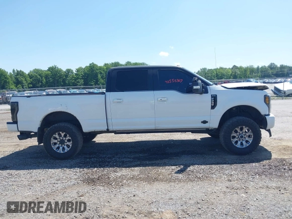 2017 Ford F-250 Lariat с VIN 1FT7W2B62HEC47187, выставлен на аукционе IAAI как лот 42558367 с пробегом 123 340 миль миль и . История ставок и продаж доступна на DreamBid. Изображение 13.