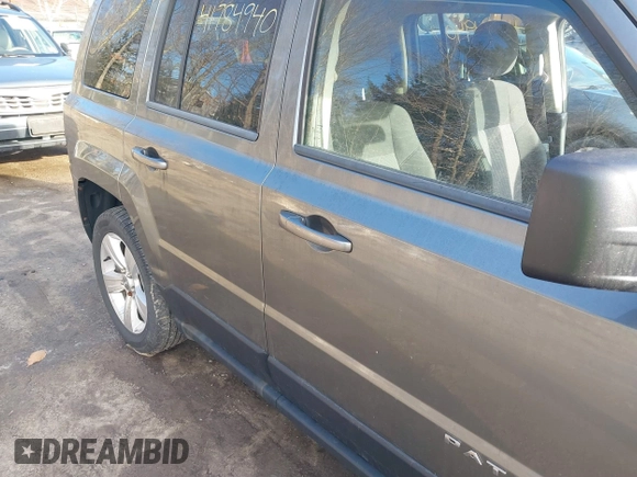 2012 Jeep Patriot Latitude with VIN 1C4NJRFB6CD541860, listed as a IAAI auction lot 41784940 with 138,715 mi miles and . Bid and sale history available at carsss.com. Image 6.