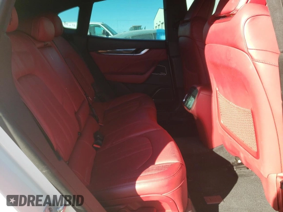 2019 Maserati Levante GranSport with VIN ZN661XUS1KX323509, listed as a Copart auction lot 80133154 with 35,059 mi miles and Salvage Title. Bid and sale history available at carsss.com. Image 10.