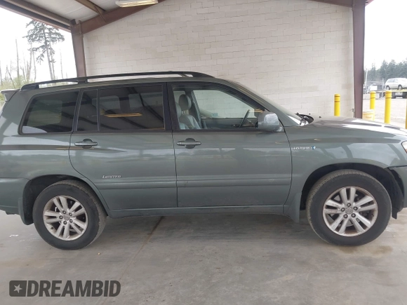 2007 Toyota Highlander z VIN JTEGW21A870018994, wystawiony jako IAAI lot #42141264 z przebiegiem 226 076 mil mil oraz . Historia ofert i sprzedaży dostępna na DreamBid. Obrazek 13.