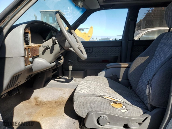 1995 Toyota 4Runner SR5 with VIN JT3VN29VXS0049151, listed as a Copart auction lot 48781115 with NaN miles and Clean Title. Bid and sale history available at carsss.com. Image 7.