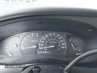 2001 Ford Ranger XL z VIN 1FTYR14U81PA01840, wystawiony jako IAAI lot #42262983 z przebiegiem 275 696 mil mil oraz . Historia ofert i sprzedaży dostępna na DreamBid. Obrazek 7.