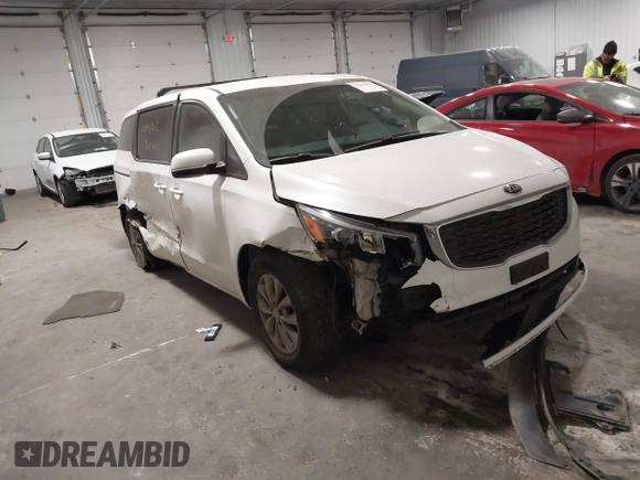 2019 Kia Sedona L with VIN KNDMA5C1XK6524868, listed as a IAAI auction lot 41048602 with 82,511 mi miles. Bid and sale history available at carsss.com. Image 1.