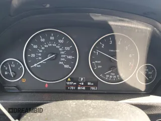 2014 BMW 3 Series 328i z VIN WBA3C1C57EK117178, wystawiony jako Copart lot #50637515 z przebiegiem 86 146 mil mil oraz Szkoda całkowita • Salvage title. Historia ofert i sprzedaży dostępna na DreamBid. Obrazek 9.