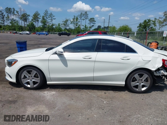 2017 Mercedes-Benz CLA 250 z VIN WDDSJ4EBXHN444076, wystawiony jako IAAI lot #42183176 z przebiegiem 121 385 mil mil oraz . Historia ofert i sprzedaży dostępna na DreamBid. Obrazek 14.