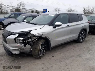 2022 Mitsubishi Outlander ES with VIN JA4J4TA81NZ033326, listed as a Copart auction lot 42444235 with 32,830 mi miles and Salvage Title. Bid and sale history available at carsss.com. Image 1.