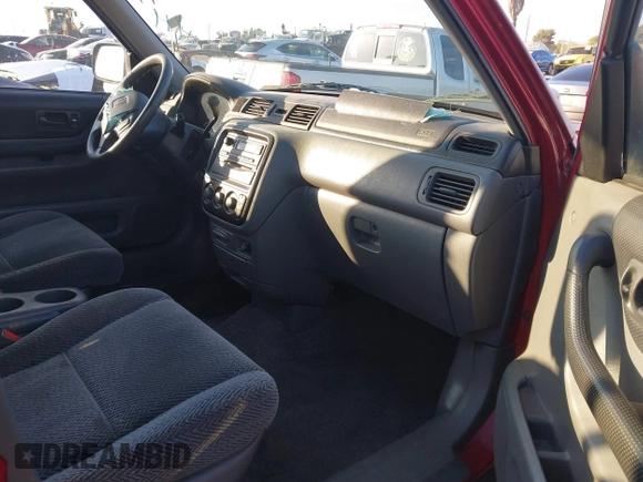 1998 Honda CR-V LX with VIN JHLRD1845WC065039, listed as a IAAI auction lot 41459730 with 197,664 mi miles. Bid and sale history available at carsss.com. Image 5.