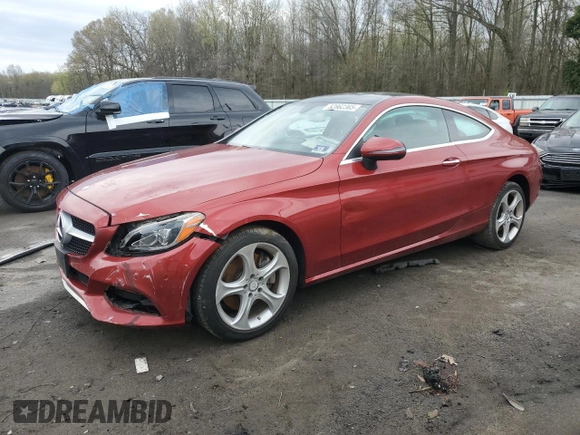 2017 Mercedes-Benz C 300 z VIN WDDWJ4KBXHF328960, wystawiony jako Copart lot #52862365 z przebiegiem 50 904 mil mil oraz Szkoda całkowita • Salvage title. Historia ofert i sprzedaży dostępna na DreamBid. Obrazek 1.