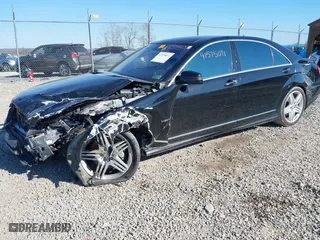 2013 Mercedes-Benz S-Class S 550 with VIN WDDNG9EB4DA520854, listed as a IAAI auction lot 41575071 with 85,601 mi miles. Bid and sale history available at carsss.com. Image 21.