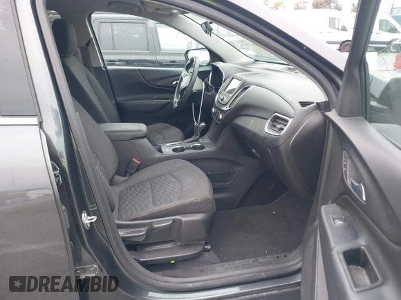2019 Chevrolet Equinox LT with VIN 3GNAXKEV8KL116205, listed as a IAAI auction lot 42054925 with 45,869 mi miles. Bid and sale history available at carsss.com. Image 5.