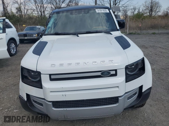 2023 Land Rover Defender S z VIN SALEJ7EX2P2158154, wystawiony jako Copart lot #54381855 z przebiegiem 13 045 mil mil oraz Szkoda całkowita • Salvage title. Historia ofert i sprzedaży dostępna na DreamBid. Obrazek 5.