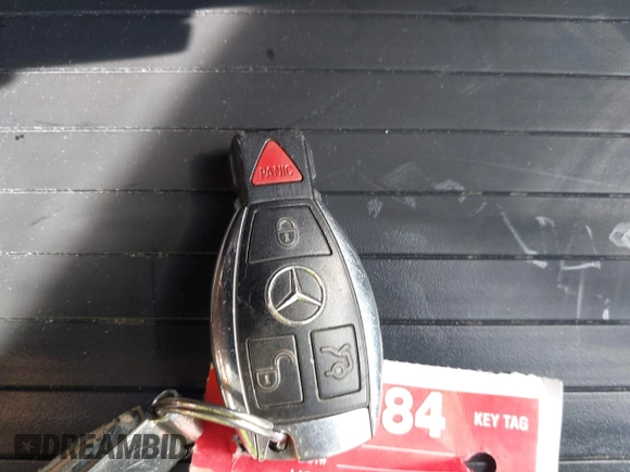 2015 Mercedes-Benz M ML 350 with VIN 4JGDA5HB3FA498372, listed as a IAAI auction lot 42097380 with 91,200 mi miles. Bid and sale history available at carsss.com. Image 10.