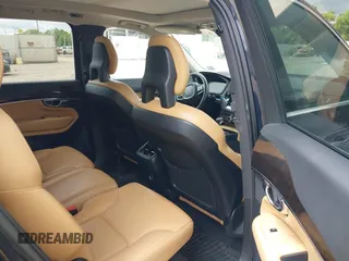 2016 Volvo XC90 T6 Momentum z VIN YV4A22PK2G1048991, wystawiony jako IAAI lot #42179677 z przebiegiem 122 849 mil mil oraz . Historia ofert i sprzedaży dostępna na DreamBid. Obrazek 8.