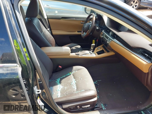 2018 Lexus ES 350 z VIN 58ABK1GG9JU104173, wystawiony jako IAAI lot #41968957 z przebiegiem 83 624 mil mil oraz . Historia ofert i sprzedaży dostępna na DreamBid. Obrazek 5.