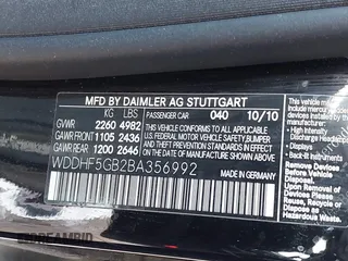 2011 Mercedes-Benz E-Class E 350 Luxury with VIN WDDHF5GB2BA356992, listed as a IAAI auction lot 41928058 with 125,525 mi miles. Bid and sale history available at carsss.com. Image 9.