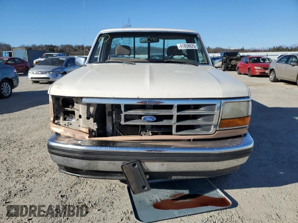1995 Ford F-150 with VIN 1FTEF15H9SLB24830, listed as a Copart auction lot 41858625 with 261,557 mi miles and Salvage Title. Bid and sale history available at carsss.com. Image 5.