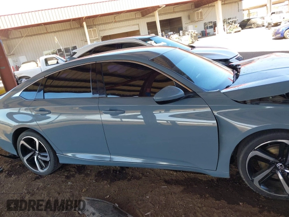 2019 Honda Accord Sport with VIN 1HGCV1F37KA097587, listed as a IAAI auction lot 41662316 with 82,188 mi miles and . Bid and sale history available at carsss.com. Image 13.