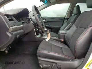 2017 Toyota Camry XLE z VIN 4T1BF1FK3HU786981, wystawiony jako Copart lot #60705715 z przebiegiem 81 898 mil mil oraz Szkoda całkowita • Salvage title. Historia ofert i sprzedaży dostępna na DreamBid. Obrazek 7.