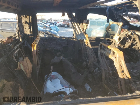 2023 GMC Sierra 3500HD Denali z VIN 1GT49WEY6PF192489, wystawiony jako Copart lot #78164924 z przebiegiem Nie podano mil oraz Nie do naprawy • Non repairable. Historia ofert i sprzedaży dostępna na DreamBid. Obrazek 10.