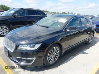 2017 Lincoln MKZ Premiere z VIN 3LN6L5A92HR628287, wystawiony jako IAAI lot #42474344 z przebiegiem 70 010 mil mil oraz . Historia ofert i sprzedaży dostępna na DreamBid. Obrazek 18.
