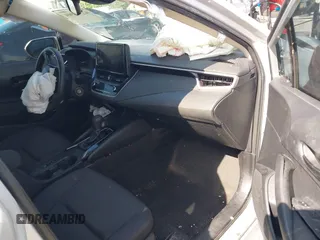 2023 Toyota Corolla LE z VIN 5YFB4MDE3PP044780, wystawiony jako IAAI lot #42318904 z przebiegiem 46 344 mil mil oraz . Historia ofert i sprzedaży dostępna na DreamBid. Obrazek 5.