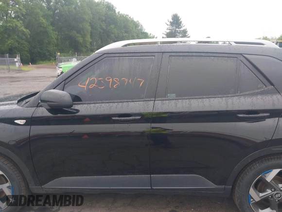 2022 Hyundai Venue SEL with VIN KMHRC8A36NU138157, listed as a IAAI auction lot 42398947 with 59,910 mi miles and . Bid and sale history available at DreamBid. Image 15.