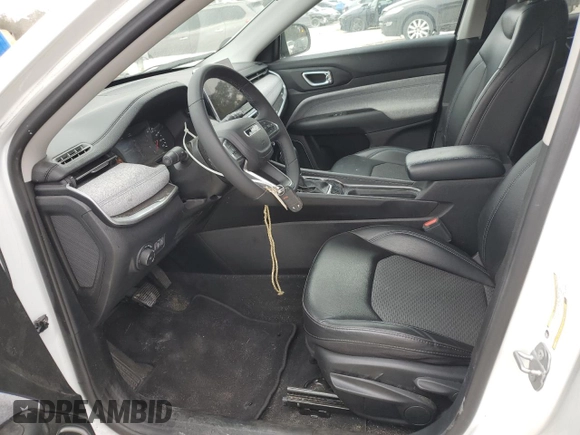 2022 Jeep Compass Altitude with VIN 3C4NJCBB0NT182568, listed as a Copart auction lot 85894384 with 43,571 mi miles and Salvage title. Bid and sale history available at DreamBid. Image 7.