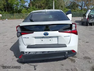 2022 Toyota Prius L Eco with VIN JTDKAMFU5N3181724, listed as a IAAI auction lot 41568635 with 67,360 mi miles. Bid and sale history available at carsss.com. Image 17.
