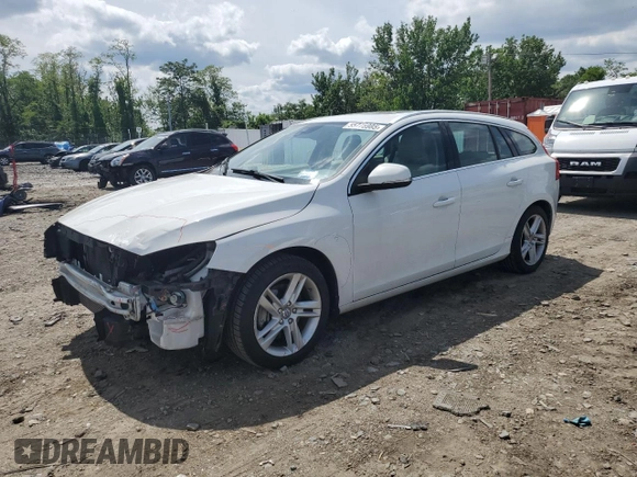 2015 Volvo V60 z VIN YV1612SD8F1199783, wystawiony jako Copart lot #55775985 z przebiegiem 163 589 mil mil oraz Szkoda całkowita • Salvage title. Historia ofert i sprzedaży dostępna na DreamBid. Obrazek 1.