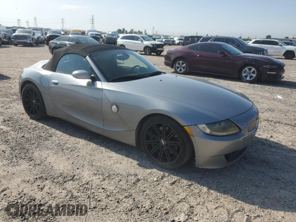 2006 BMW Z4 3.0si with VIN 4USBU53566LX00267, listed as a Copart auction lot 55820915 with 143,288 mi miles and Salvage title. Bid and sale history available at DreamBid. Image 4.
