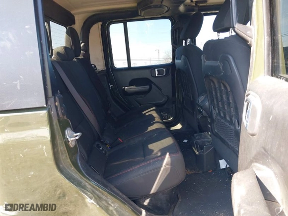 2022 Jeep Gladiator Rubicon with VIN 1C6JJTBG9NL102133, listed as a IAAI auction lot 41547187 with 105,881 mi miles. Bid and sale history available at carsss.com. Image 8.