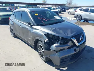 2020 Nissan Kicks SV with VIN 3N1CP5CV0LL550449, listed as a IAAI auction lot 41654345 with 71,297 mi miles. Bid and sale history available at carsss.com. Image 6.