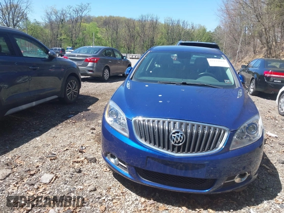 2014 Buick Verano with VIN 1G4PP5SK9E4135804, listed as a IAAI auction lot 42121881 with 106,800 mi miles. Bid and sale history available at carsss.com. Image 15.