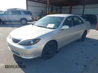 2006 Toyota Camry STD with VIN 4T1BE32K46U647704, listed as a IAAI auction lot 42158768 with 171,116 mi miles and . Bid and sale history available at DreamBid. Image 2.