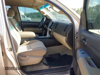 2008 Toyota Tundra z VIN 5TBEV54188S477123, wystawiony jako IAAI lot #42165654 z przebiegiem 208 768 mil mil oraz . Historia ofert i sprzedaży dostępna na DreamBid. Obrazek 5.