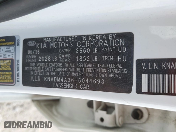 2017 Kia Rio LX z VIN KNADM4A36H6044693, wystawiony jako Copart lot #55349215 z przebiegiem 84 323 mil mil oraz Szkody całkowita. Historia ofert i sprzedaży dostępna na DreamBid. Obrazek 13.