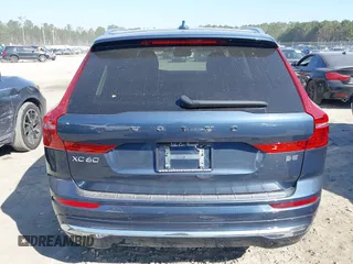 2023 Volvo XC60 Ultimate Bright Theme z VIN YV4L12DF2P1369254, wystawiony jako IAAI lot #41678883 z przebiegiem 24 881 mil mil oraz . Historia ofert i sprzedaży dostępna na DreamBid. Obrazek 16.